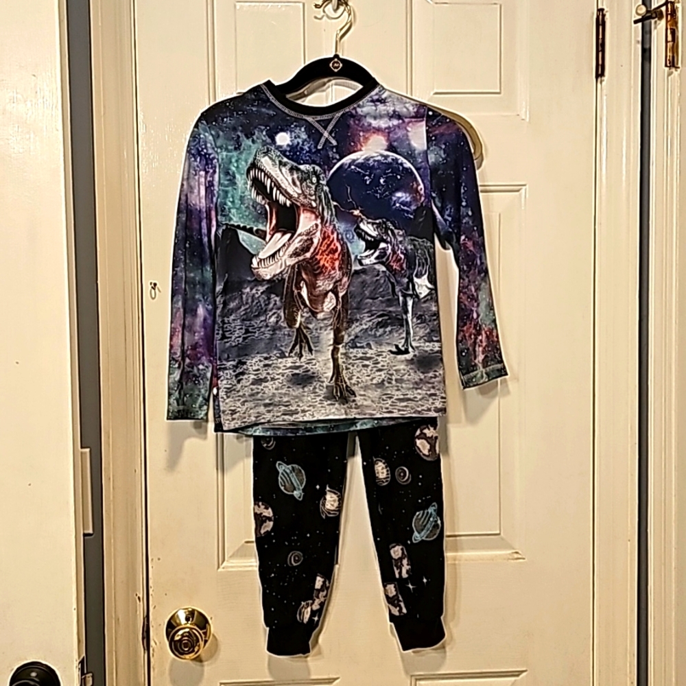 Dinosaurs in outerspace pajamas size 8